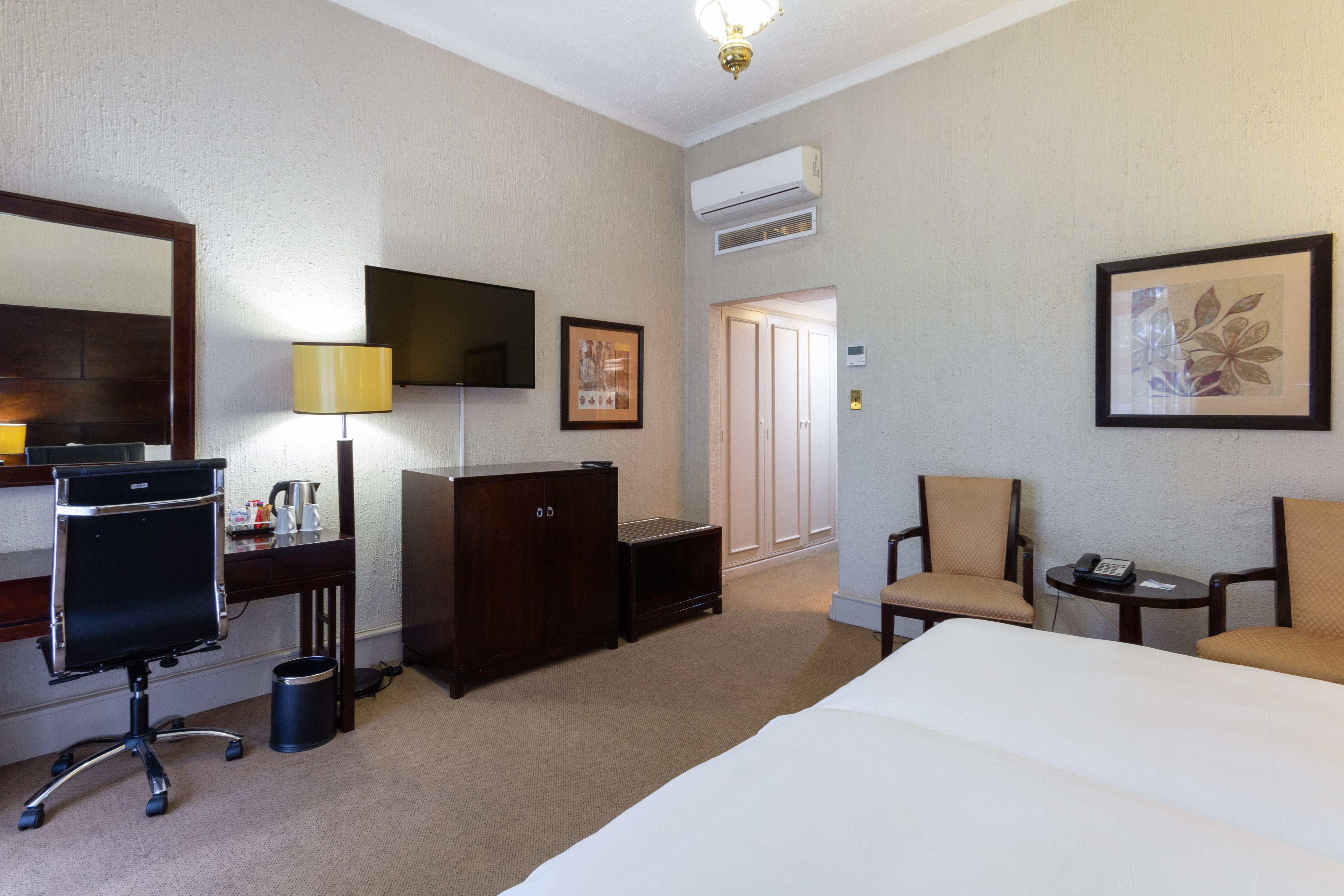 Holiday Inn - Johannesburg Sunnyside Park, An Ihg Hotel Εξωτερικό φωτογραφία