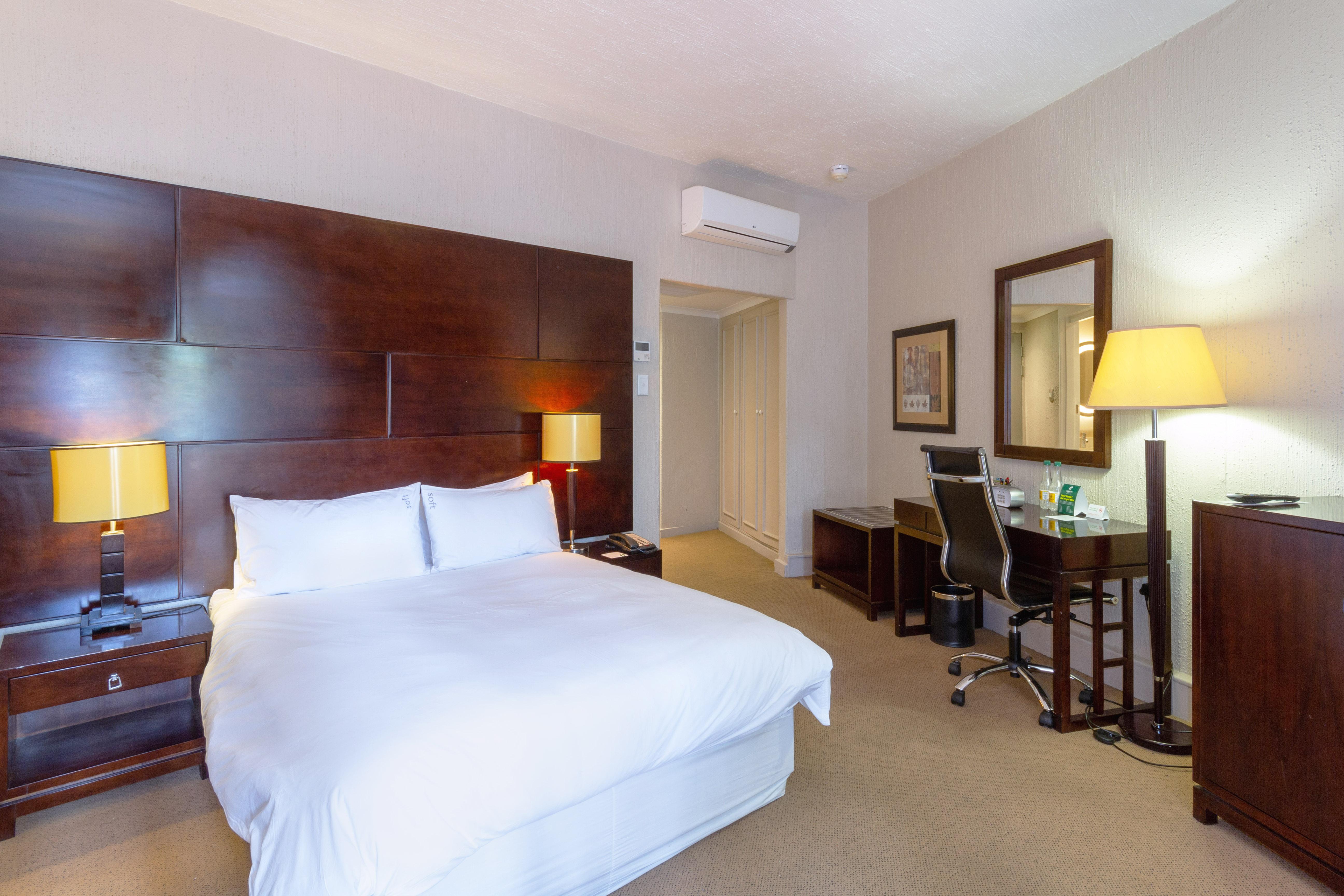 Holiday Inn - Johannesburg Sunnyside Park, An Ihg Hotel Εξωτερικό φωτογραφία