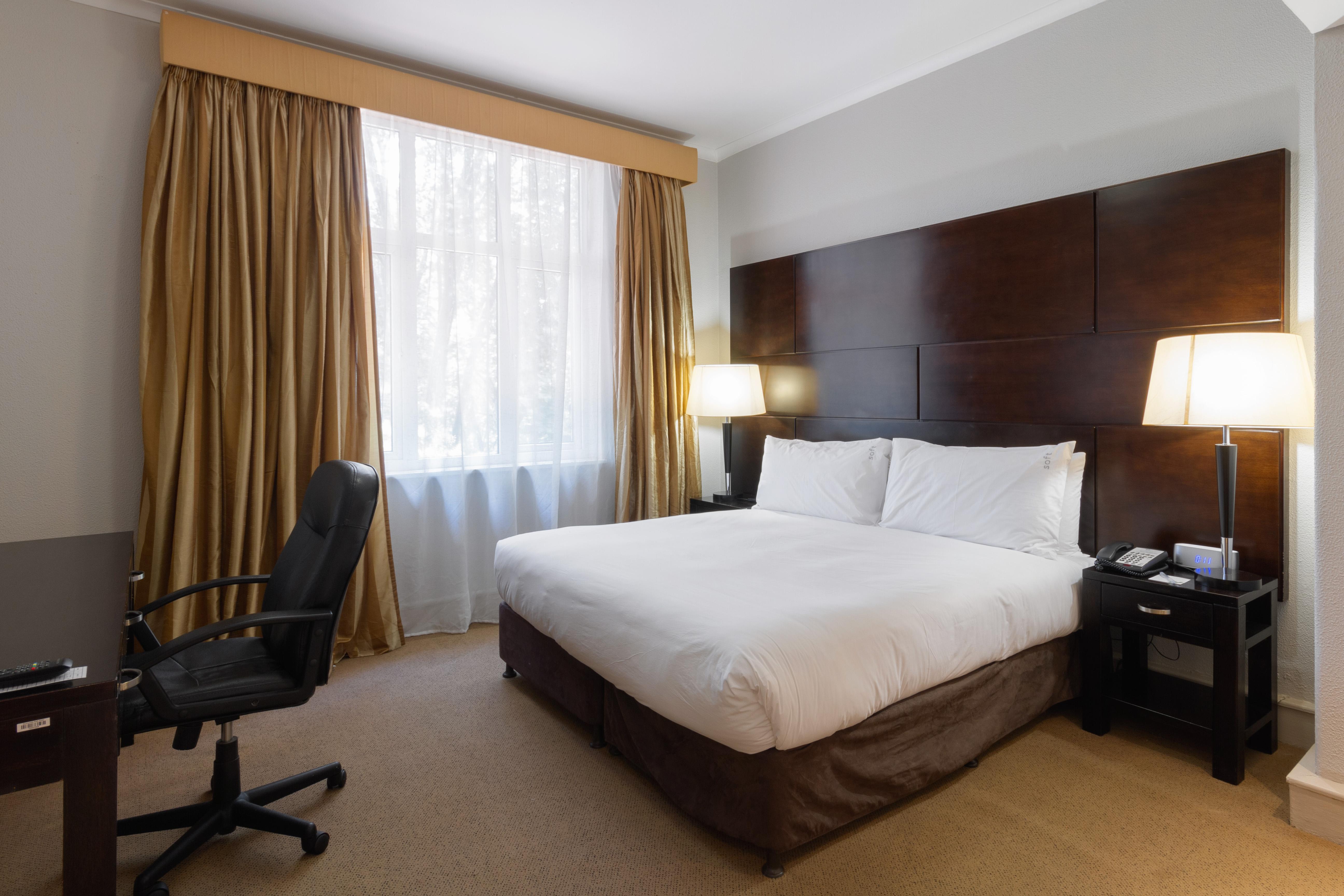 Holiday Inn - Johannesburg Sunnyside Park, An Ihg Hotel Εξωτερικό φωτογραφία