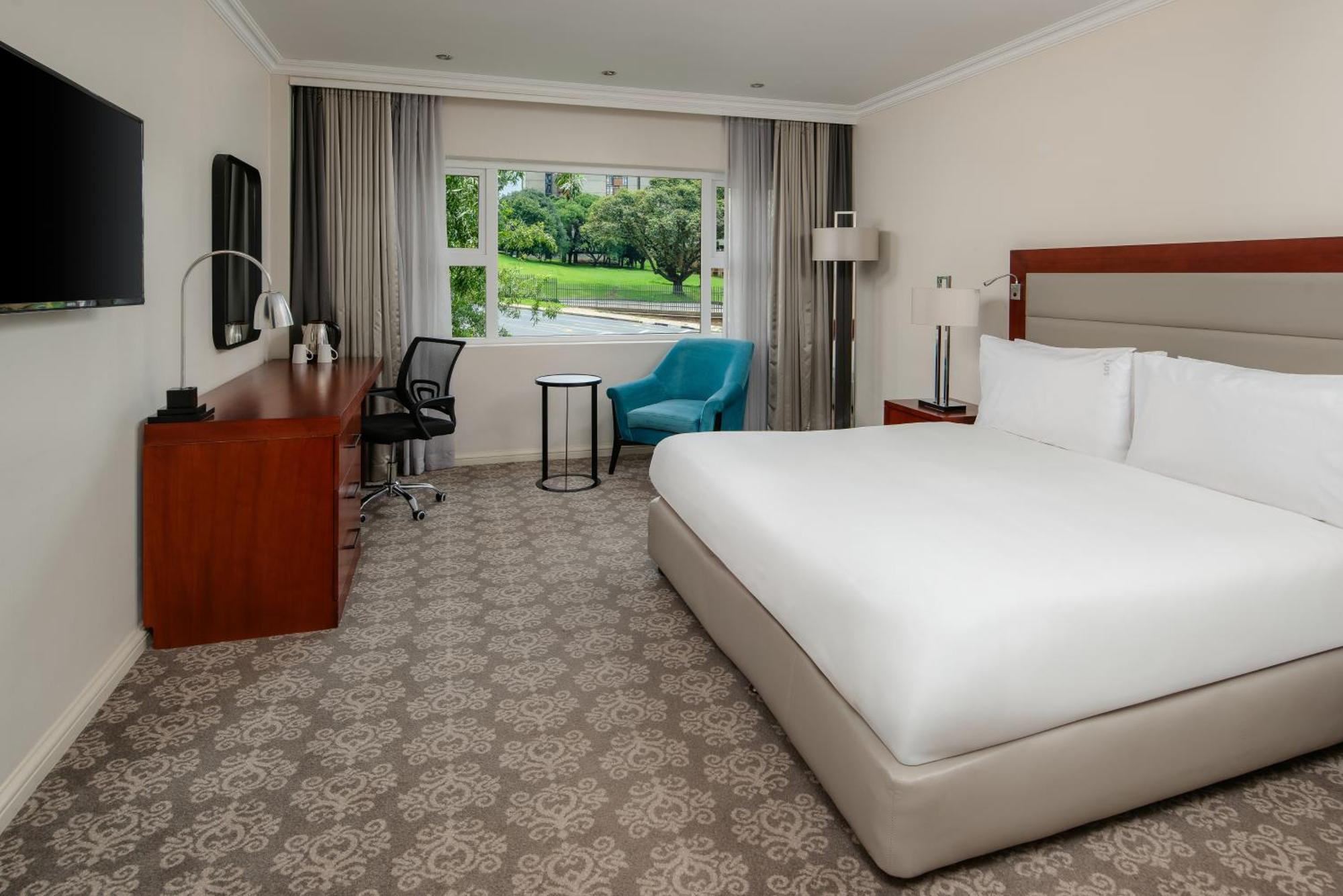 Holiday Inn - Johannesburg Sunnyside Park, An Ihg Hotel Εξωτερικό φωτογραφία